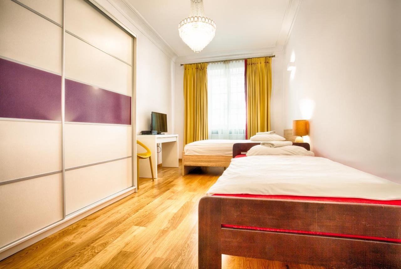 Old Town Kanonia Apartments วอร์ซอ ภายนอก รูปภาพ